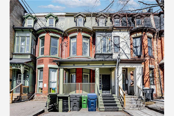 256 Gerrard St E, Toronto