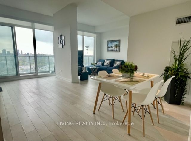 117 Mcmahon Dr, #2111