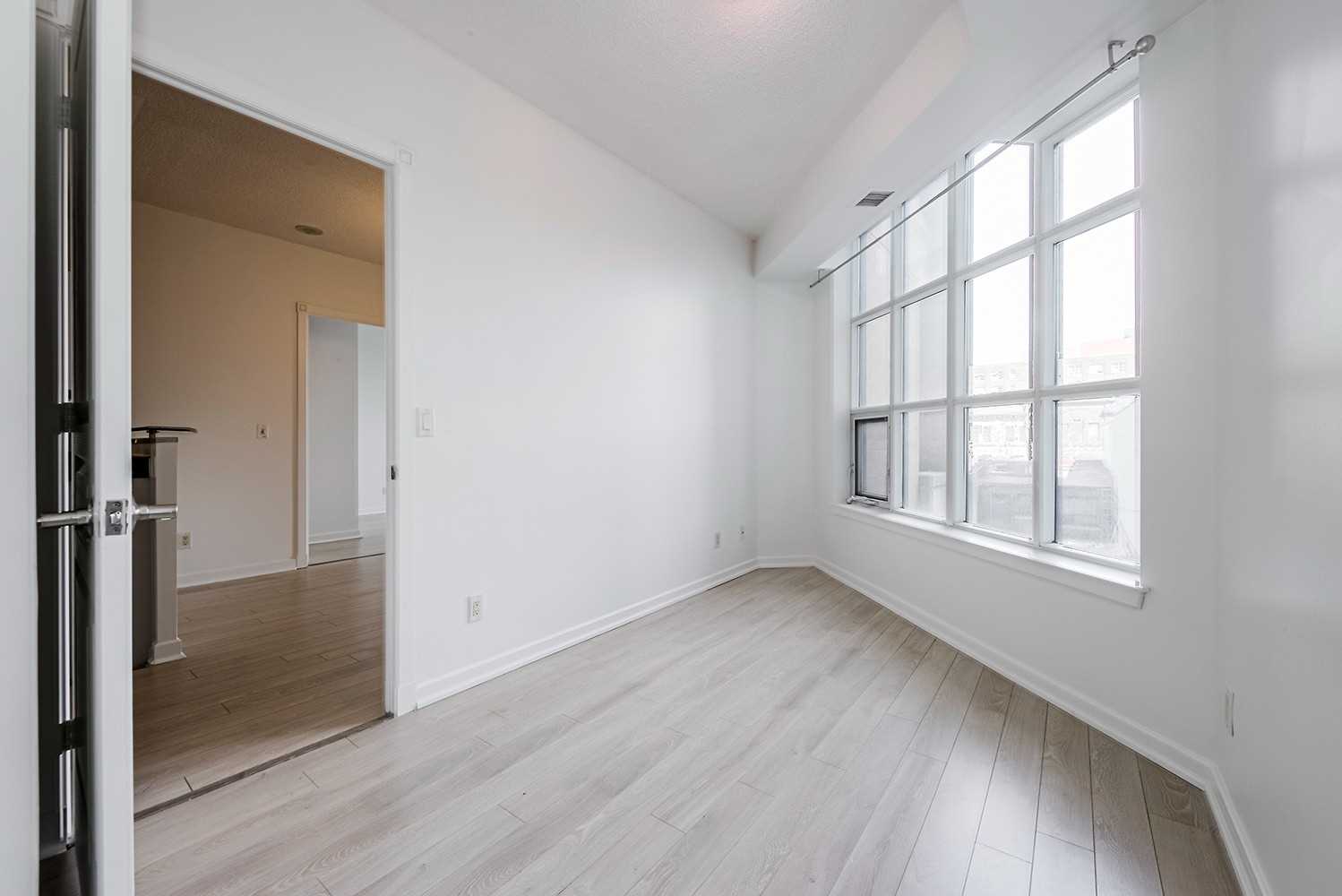 438 Richmond St W, #306