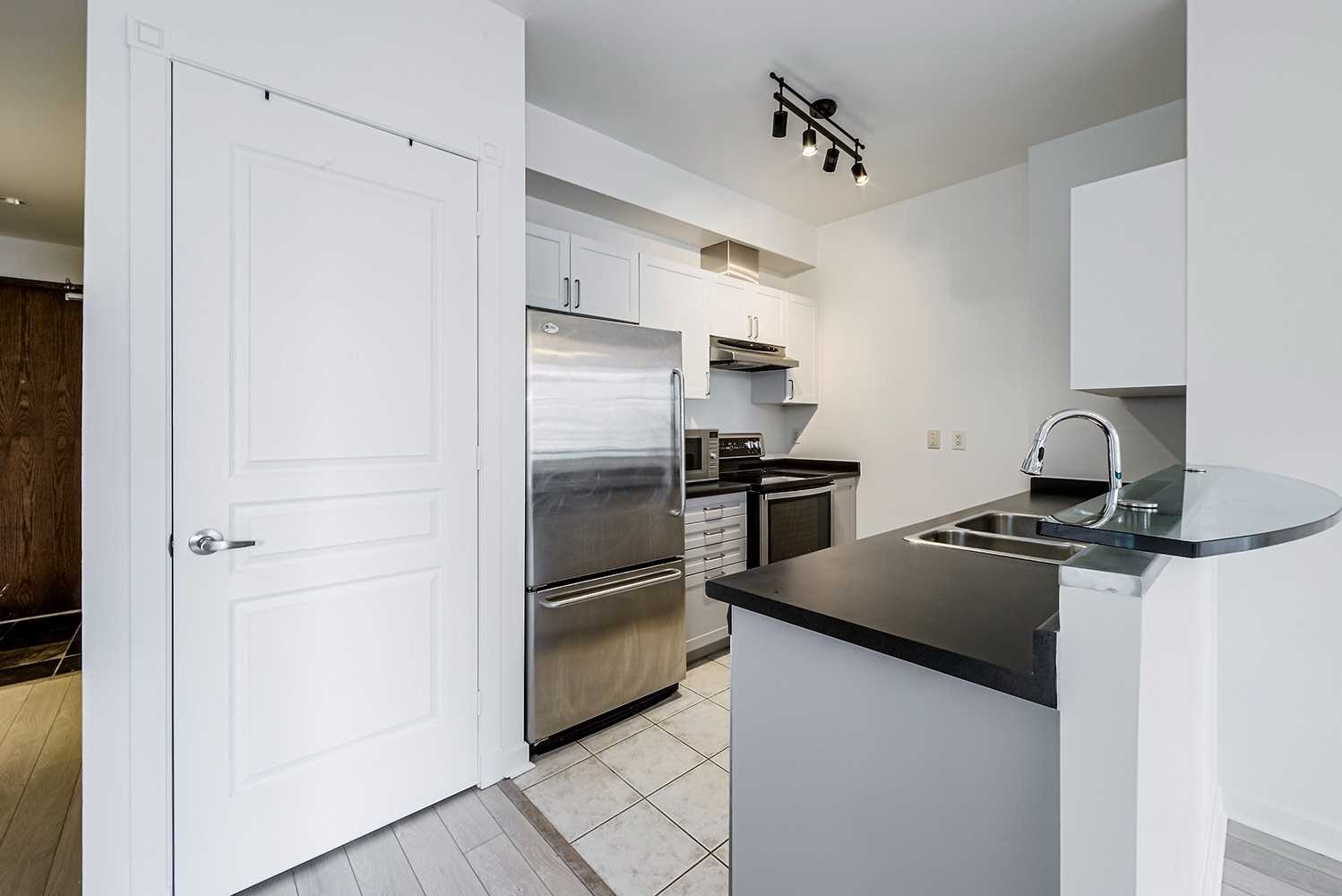 438 Richmond St W, #306