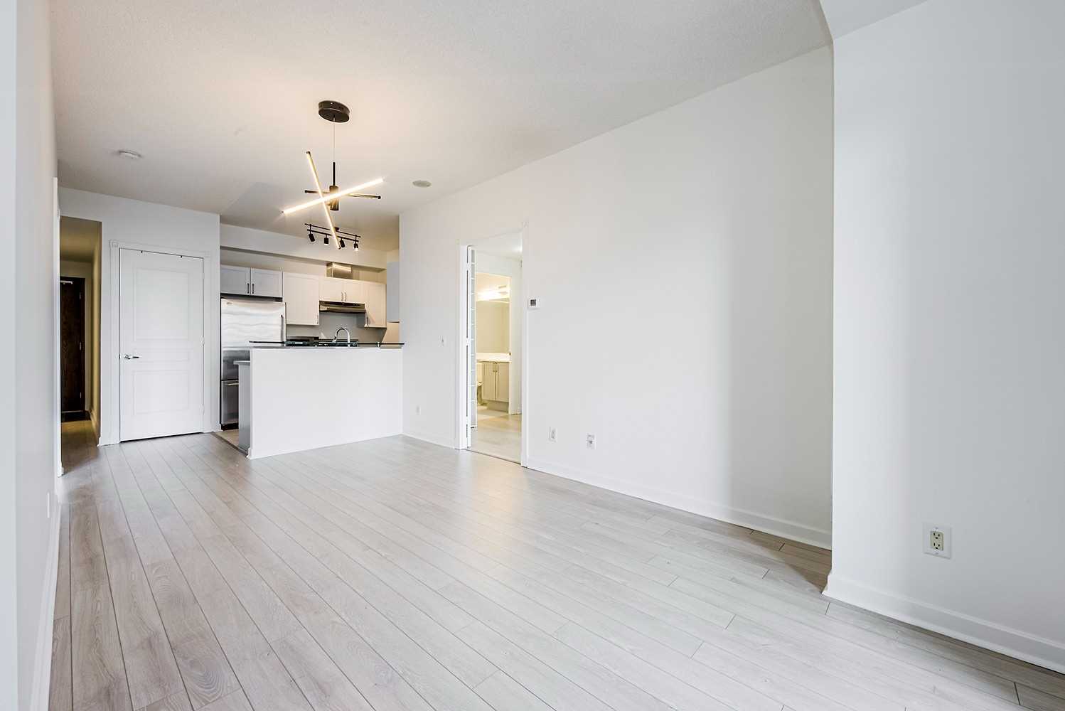438 Richmond St W, #306