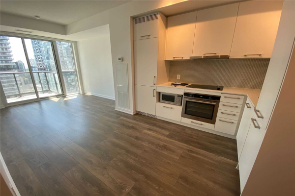 87 Peter St, Toronto