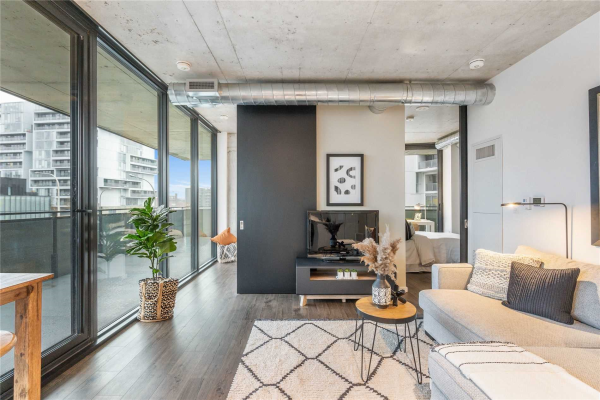 21 Lawren Harris Sq, Toronto