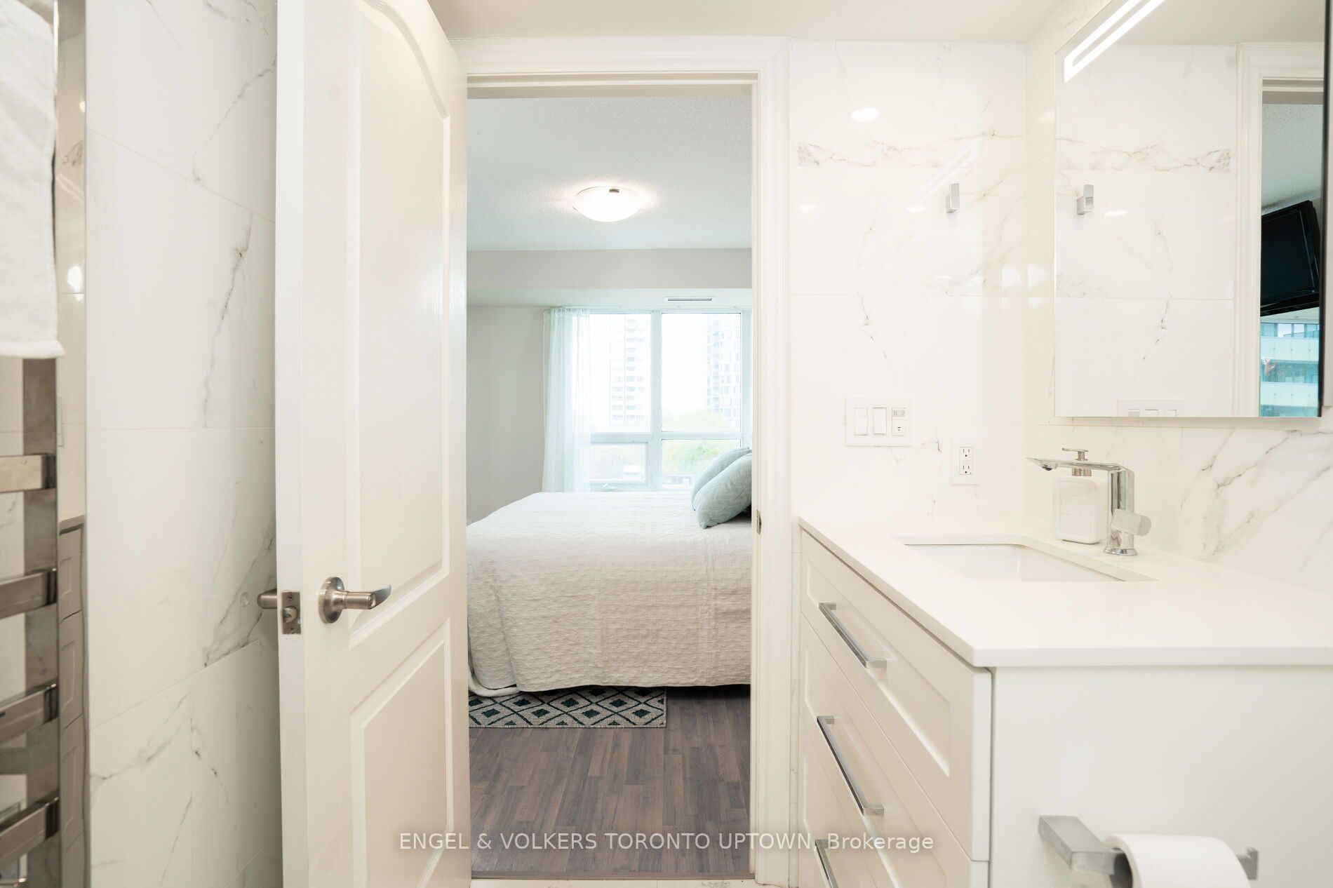 Listing C5957984 - Large Photo # 10