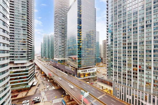 12 York St, Toronto