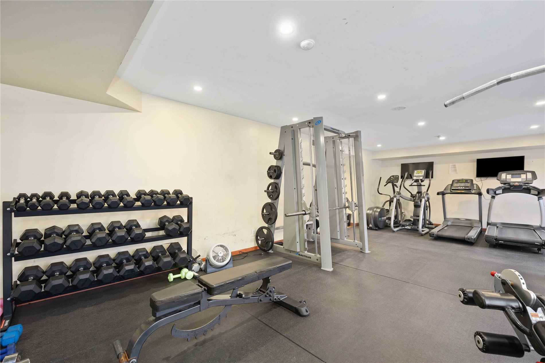 Listing C5958557 - Large Photo # 25