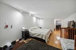 7 King St E, #Th8