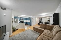 7 King St E, #Th8