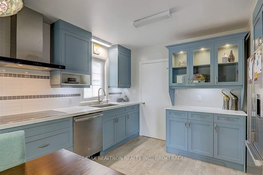 223 Willowdale Ave