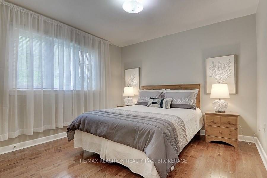 223 Willowdale Ave