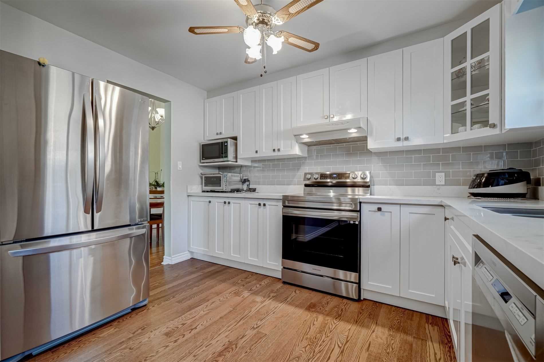 202 Lynedock Cres