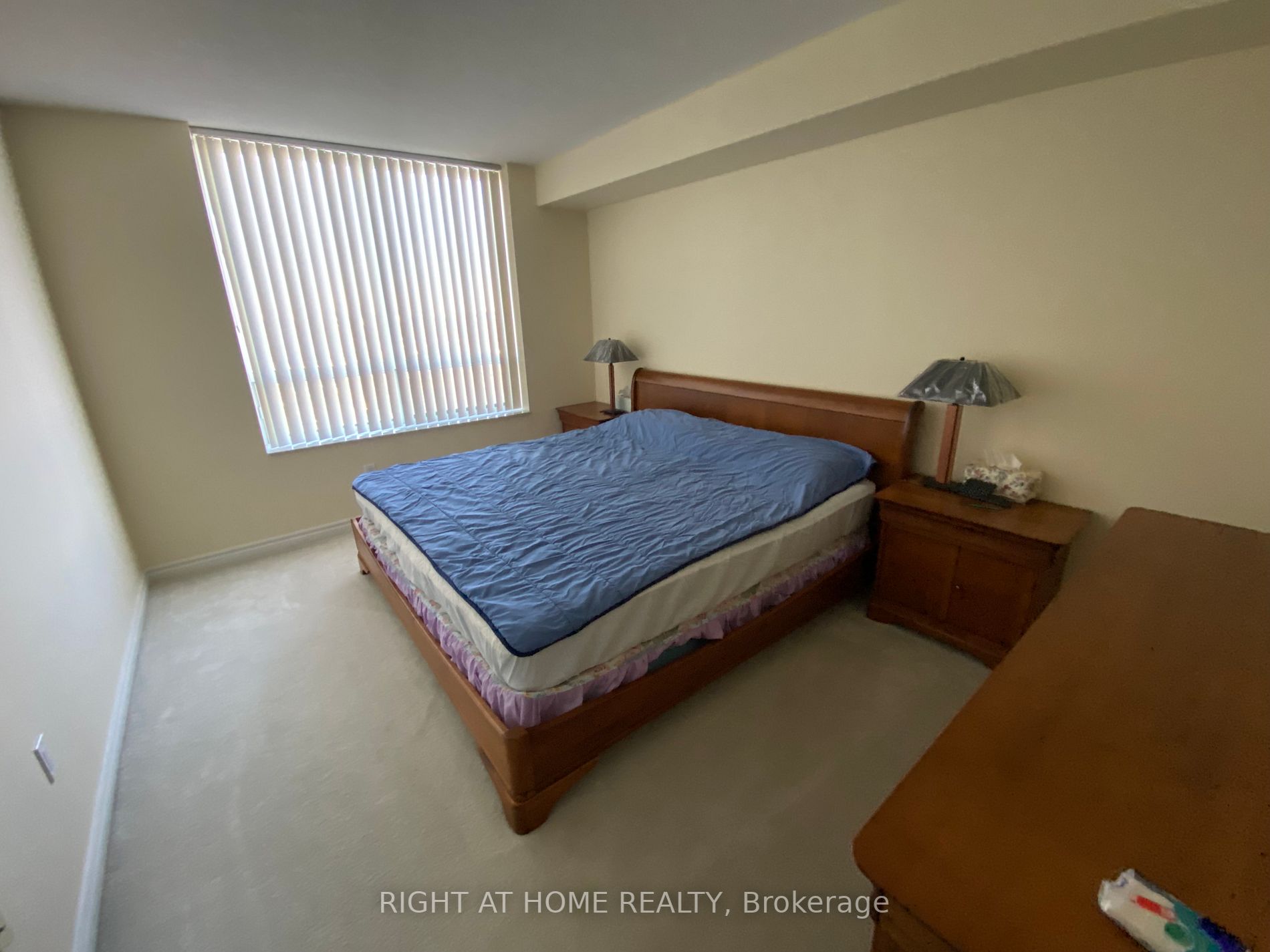 18 Sommerset Way, #2316
