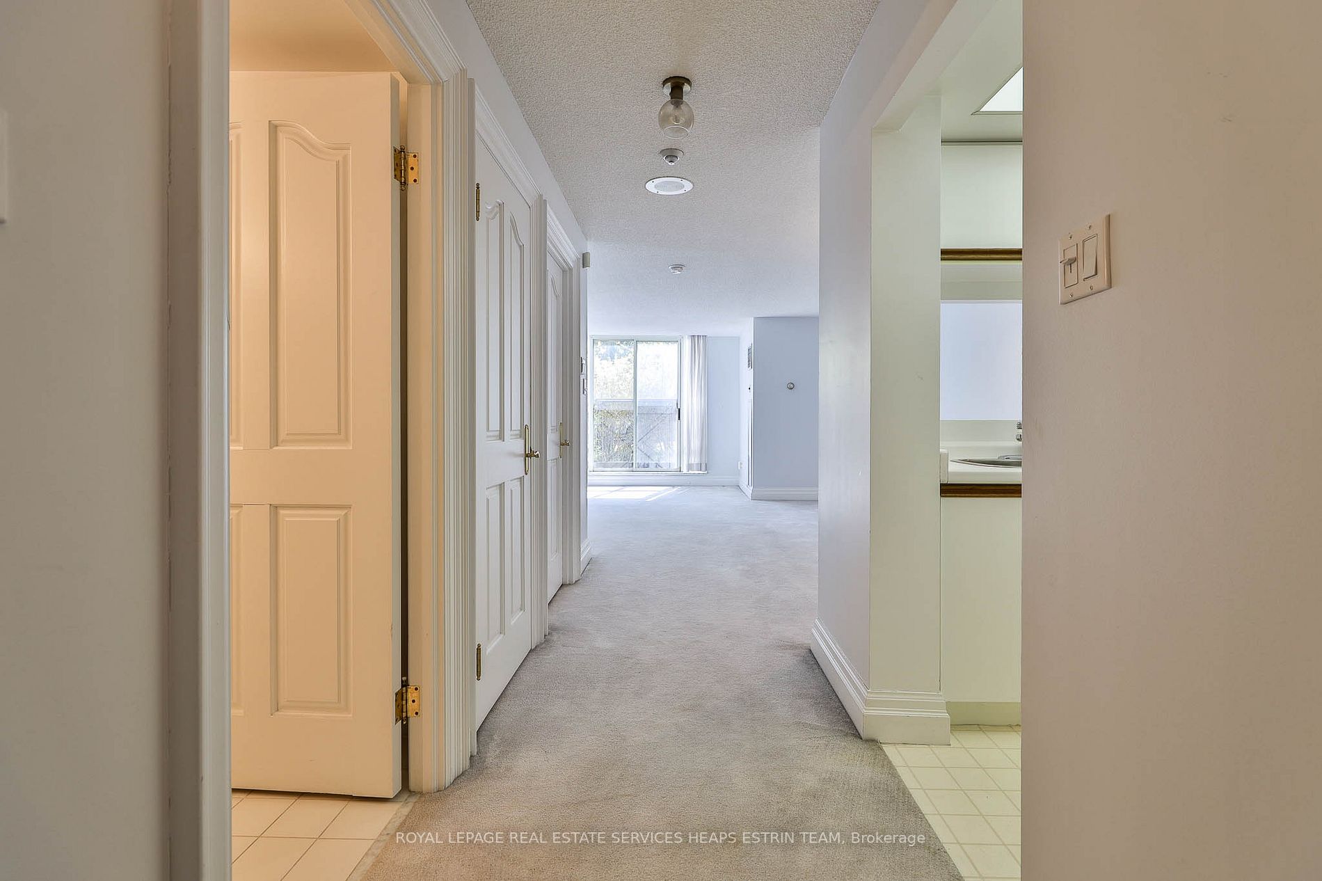 225 The Donway W, #105