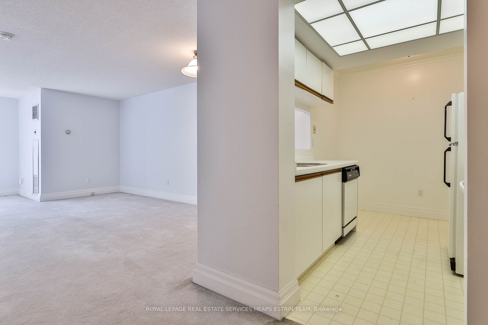 225 The Donway W, #105