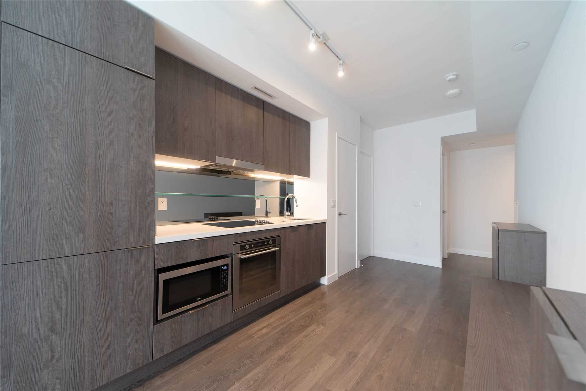 215 Queen St W, #1405