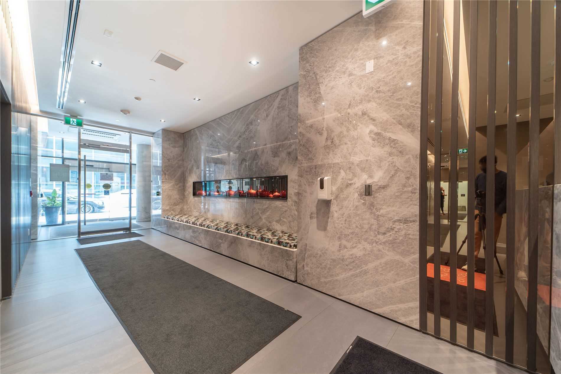 215 Queen St W, #1405