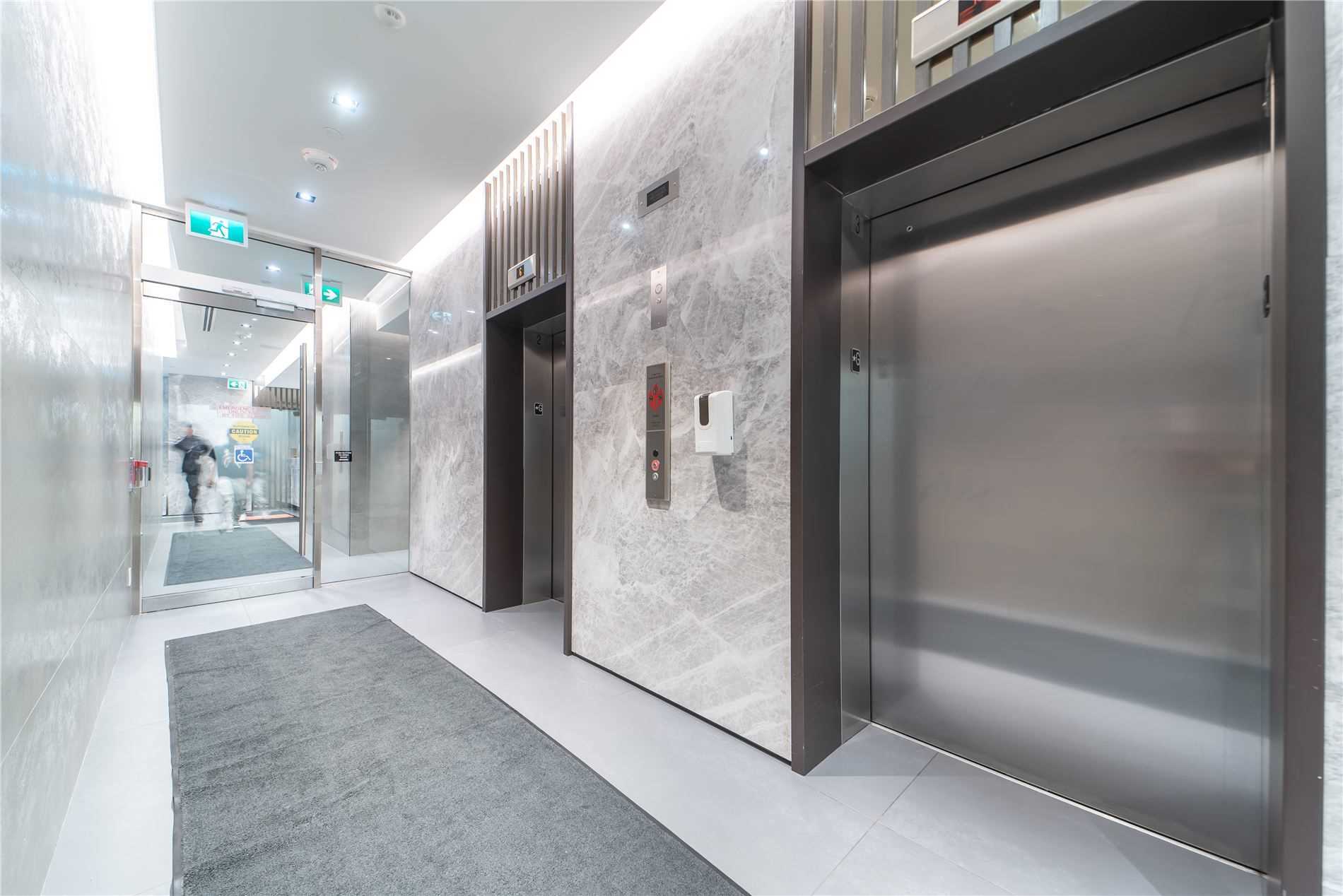 215 Queen St W, #1405