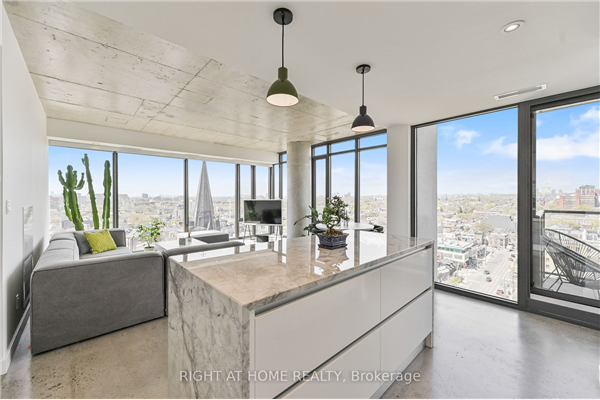 111 Bathurst St, Toronto