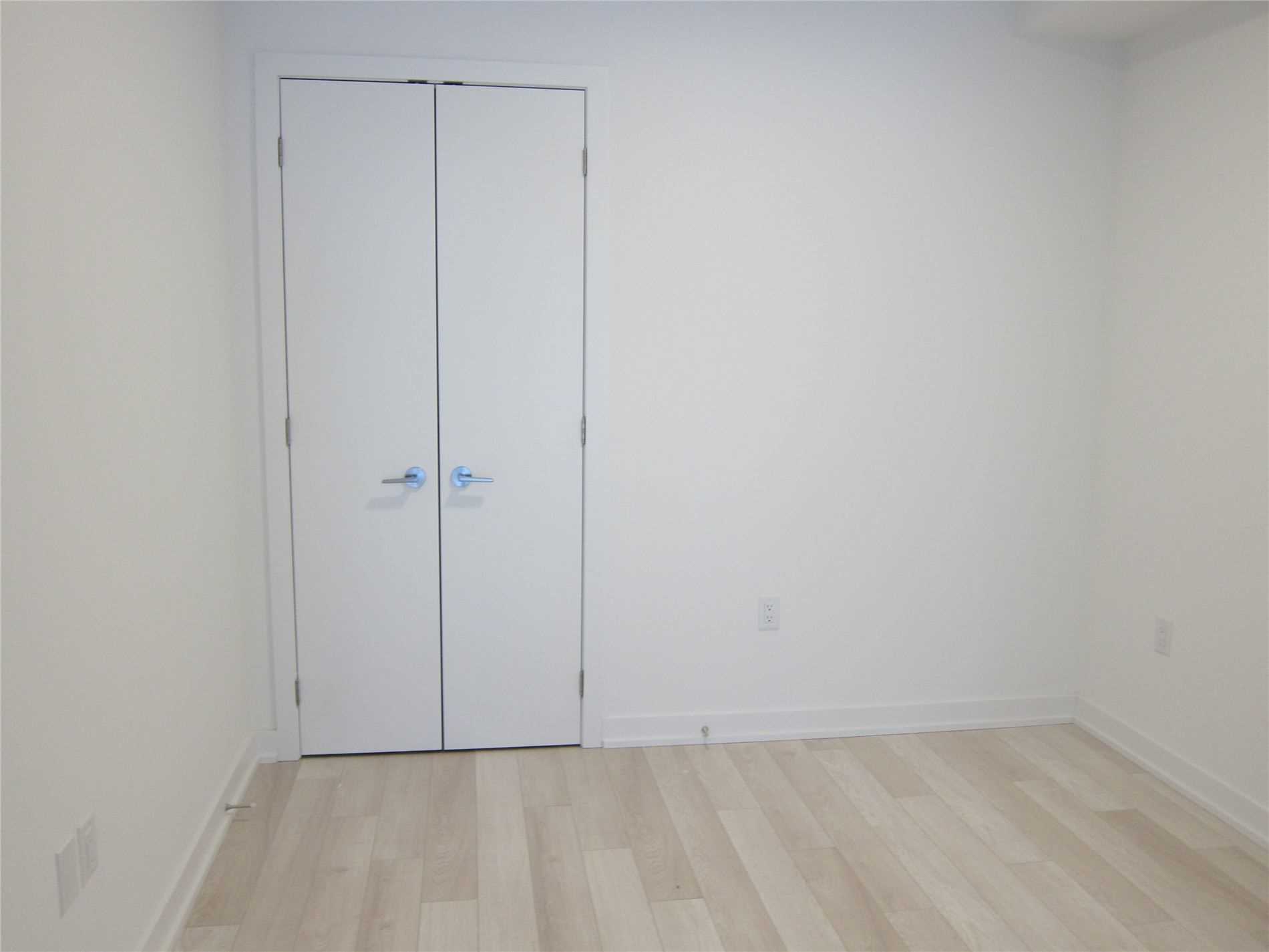 357 King Street W, #706