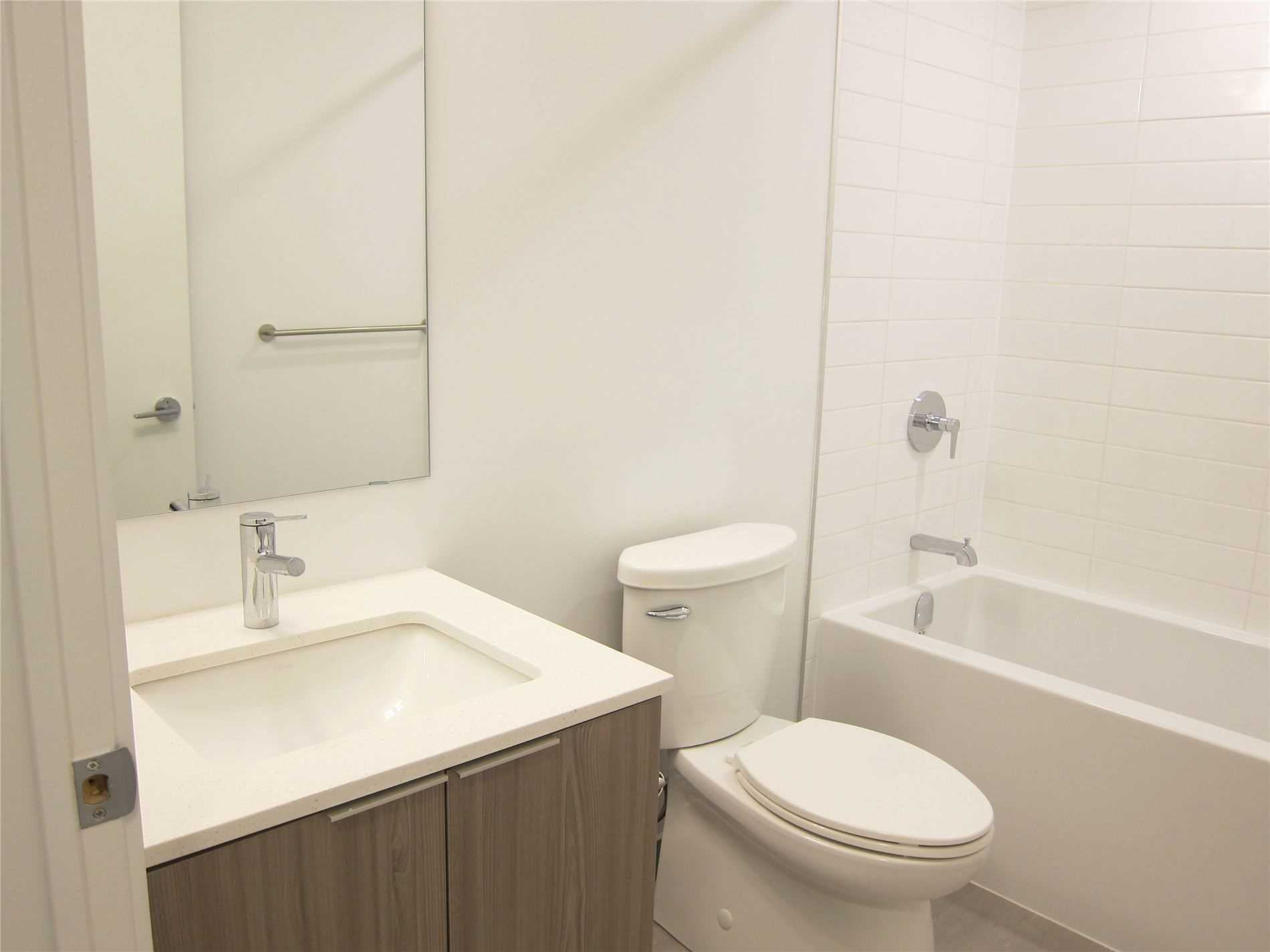 357 King Street W, #706