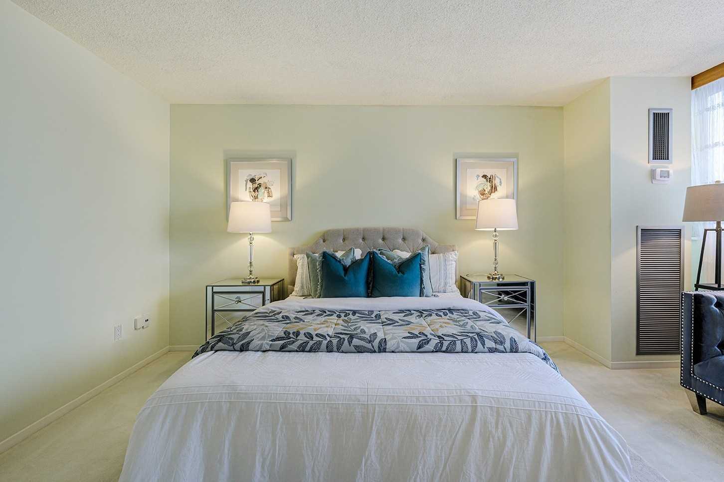 75 Wynford Heights Cres, #906