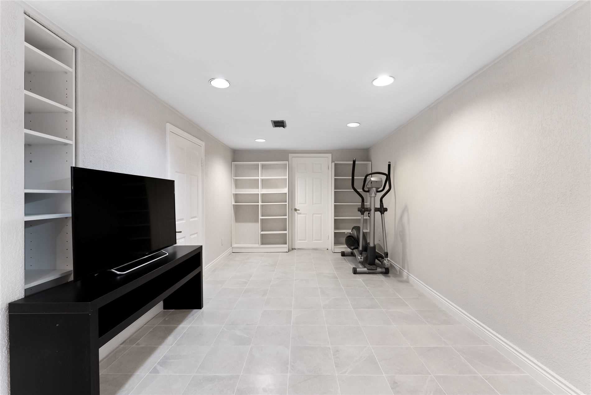 23 Christine Cres