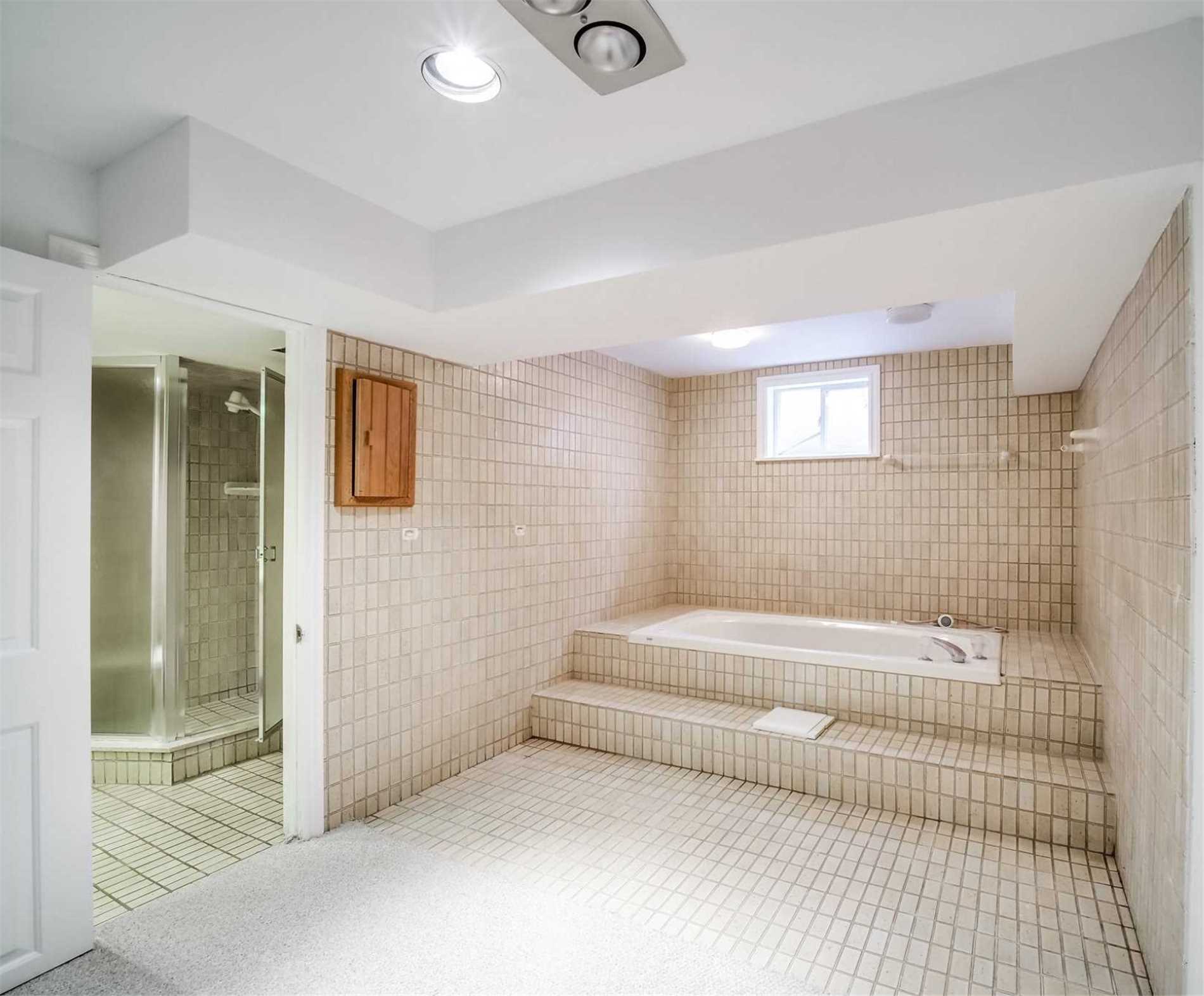 23 Christine Cres