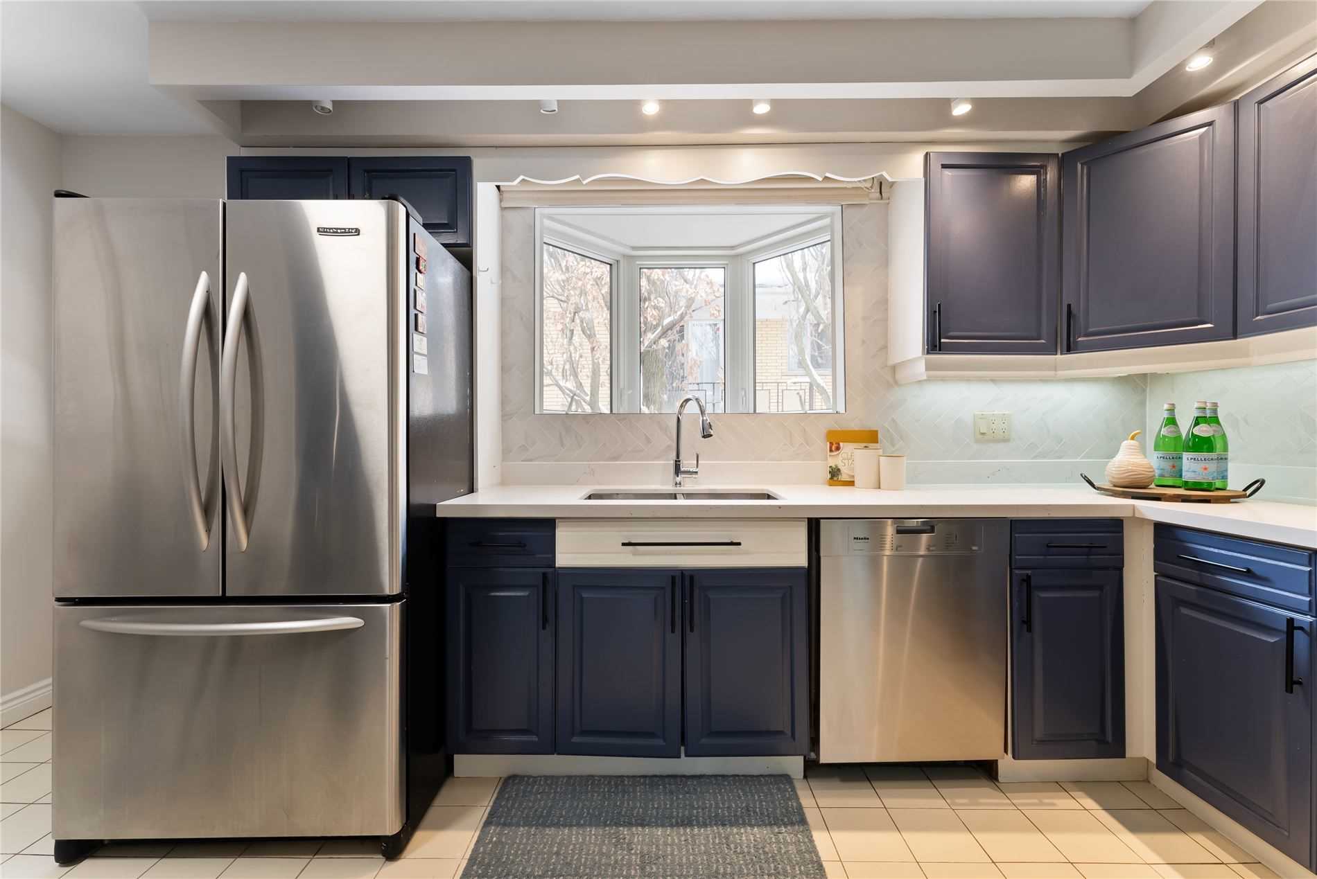 23 Christine Cres
