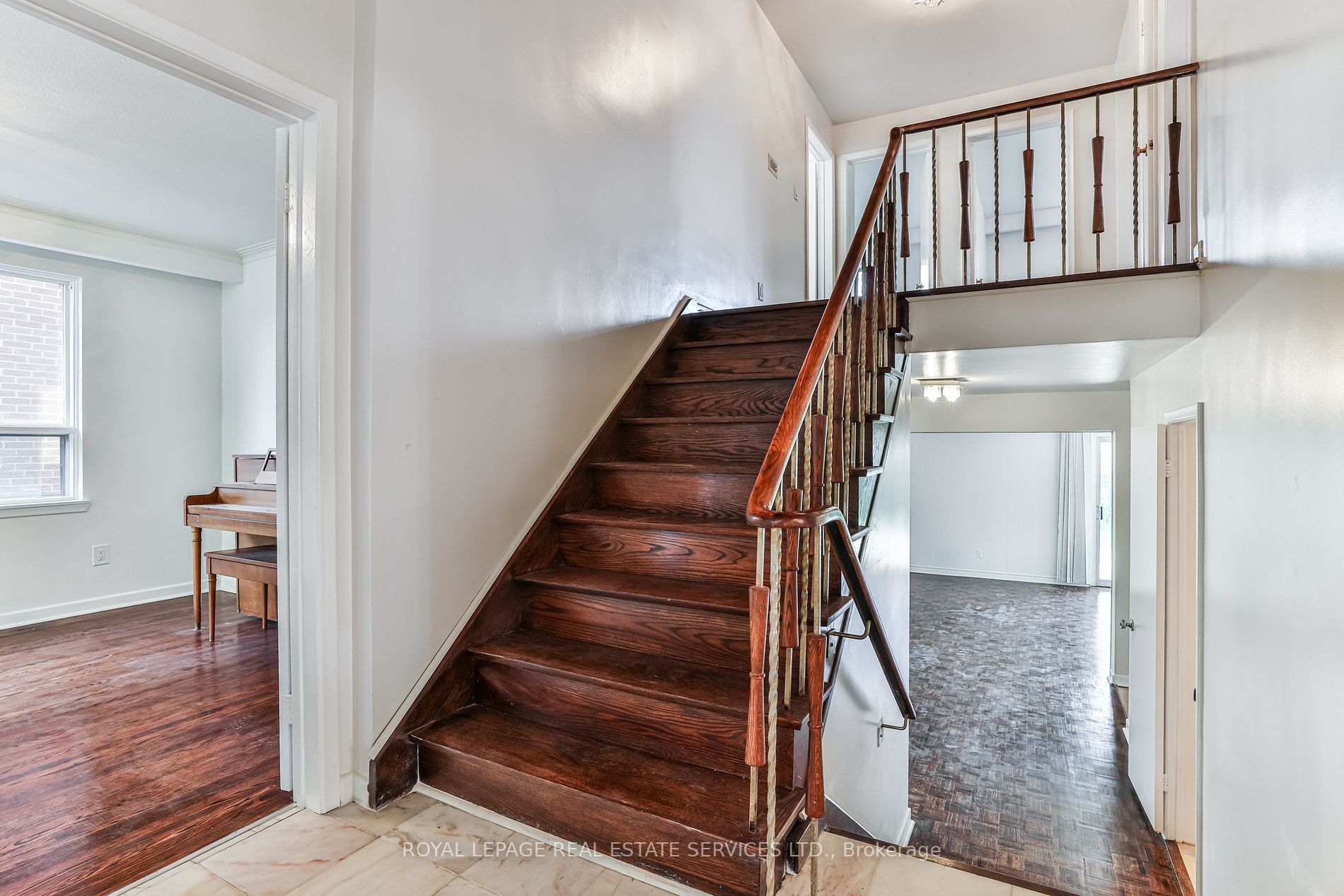90 Charlton Boulevard