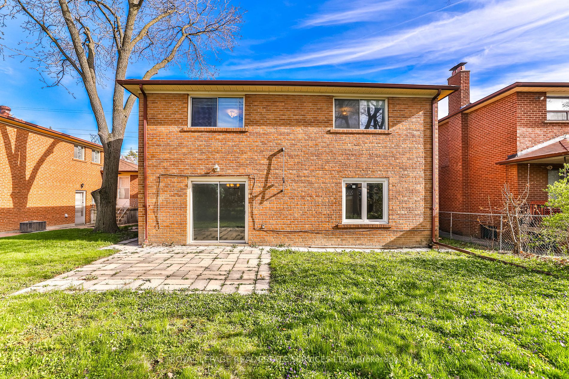 90 Charlton Boulevard