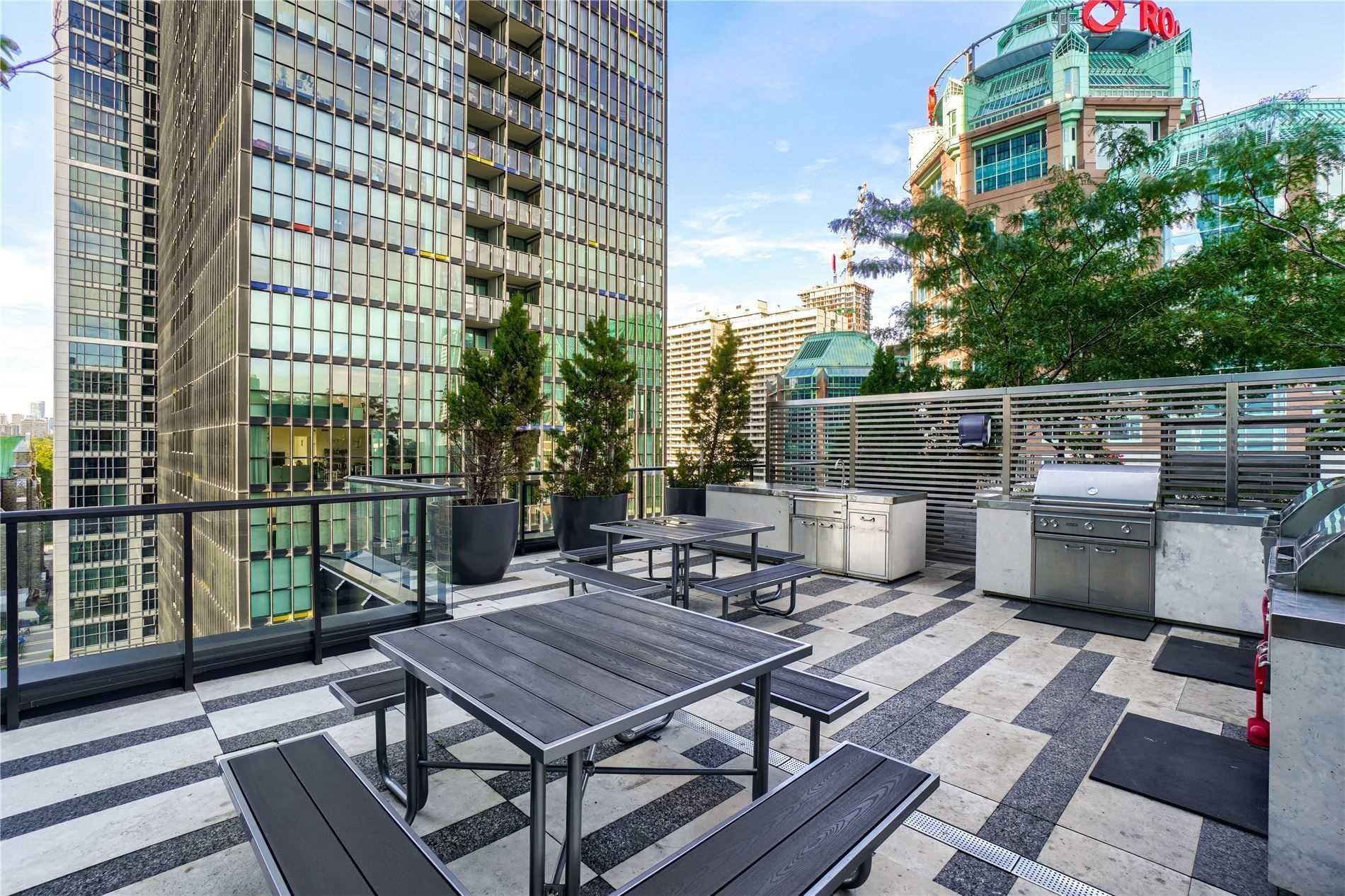 101 Charles St E, #619