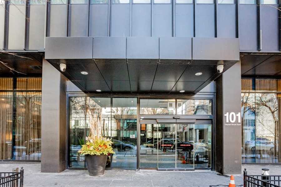 101 Charles St E, #619