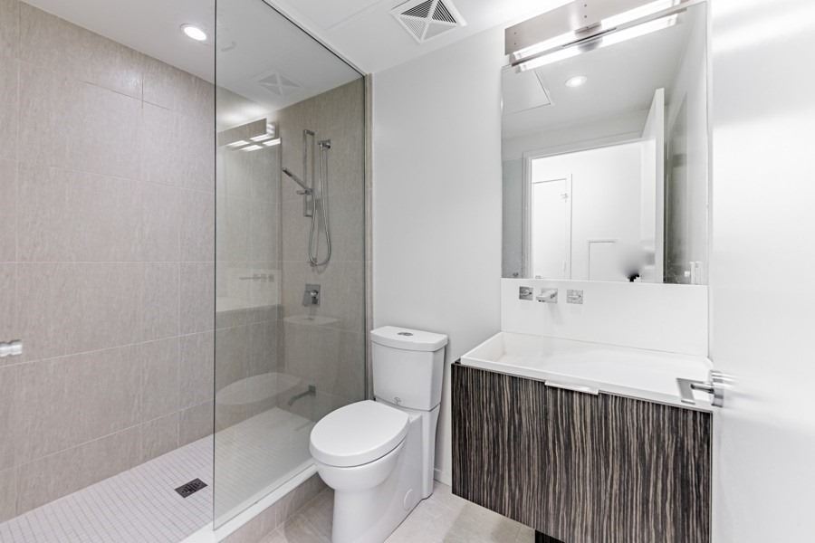 101 Charles St E, #619