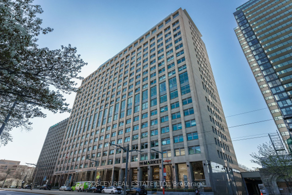 111 St Clair Ave W, Toronto