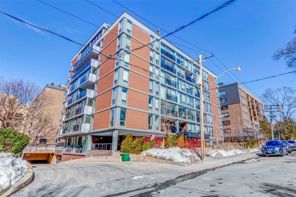 70 Montclair Ave, Toronto
