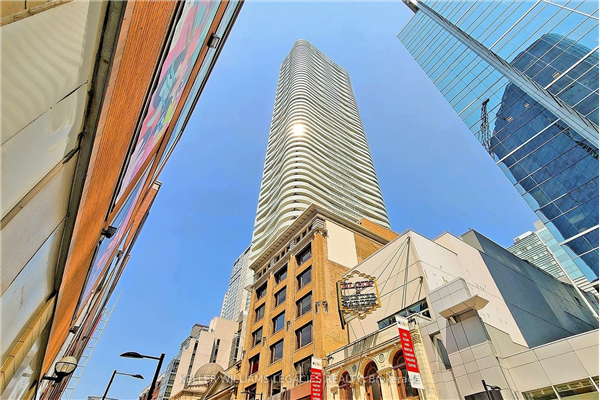197 Yonge St, Toronto