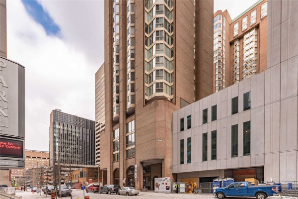 55 Centre Ave, Toronto