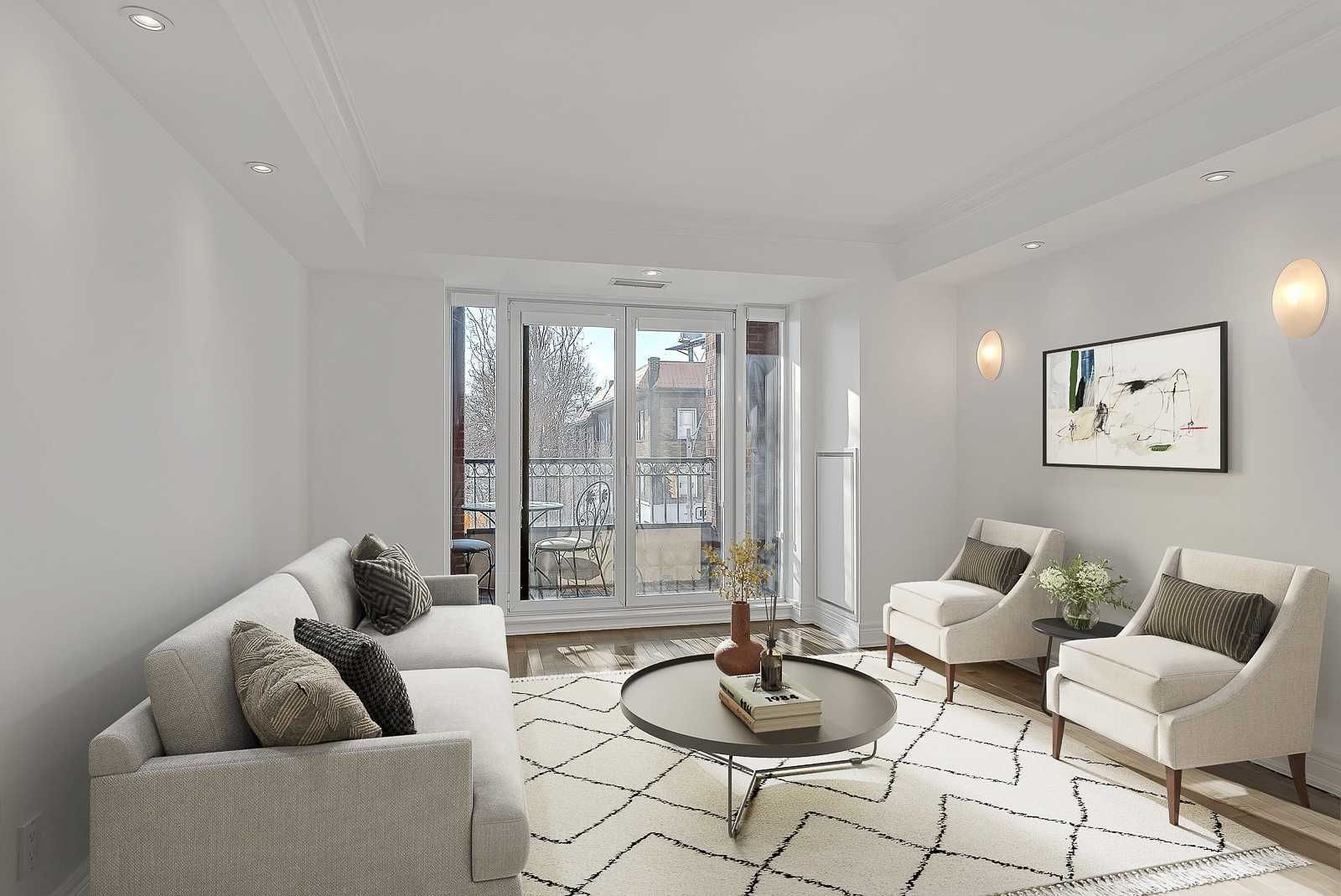 2 Roxborough Street E, #306