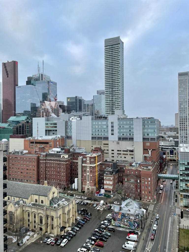 68 Shuter St, #2305
