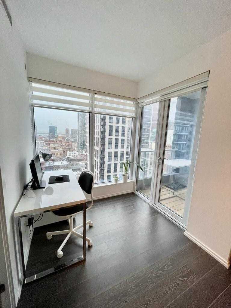 68 Shuter St, #2305