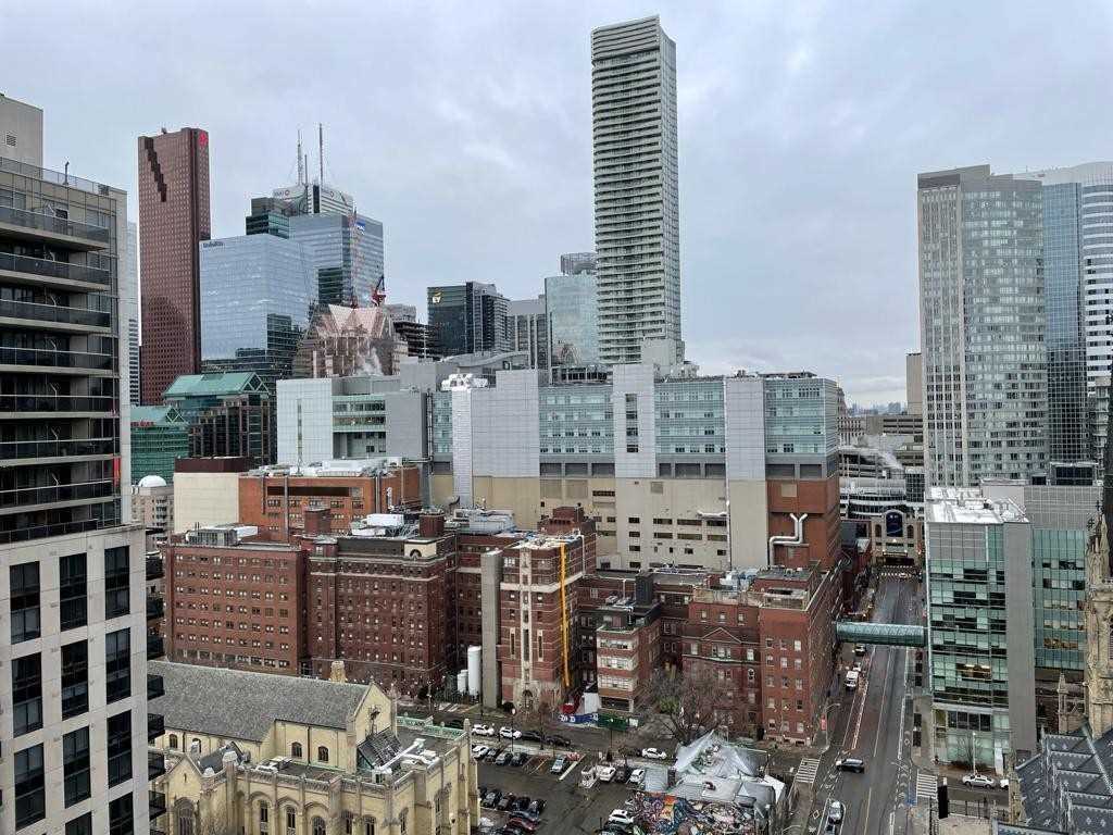 68 Shuter St, #2305