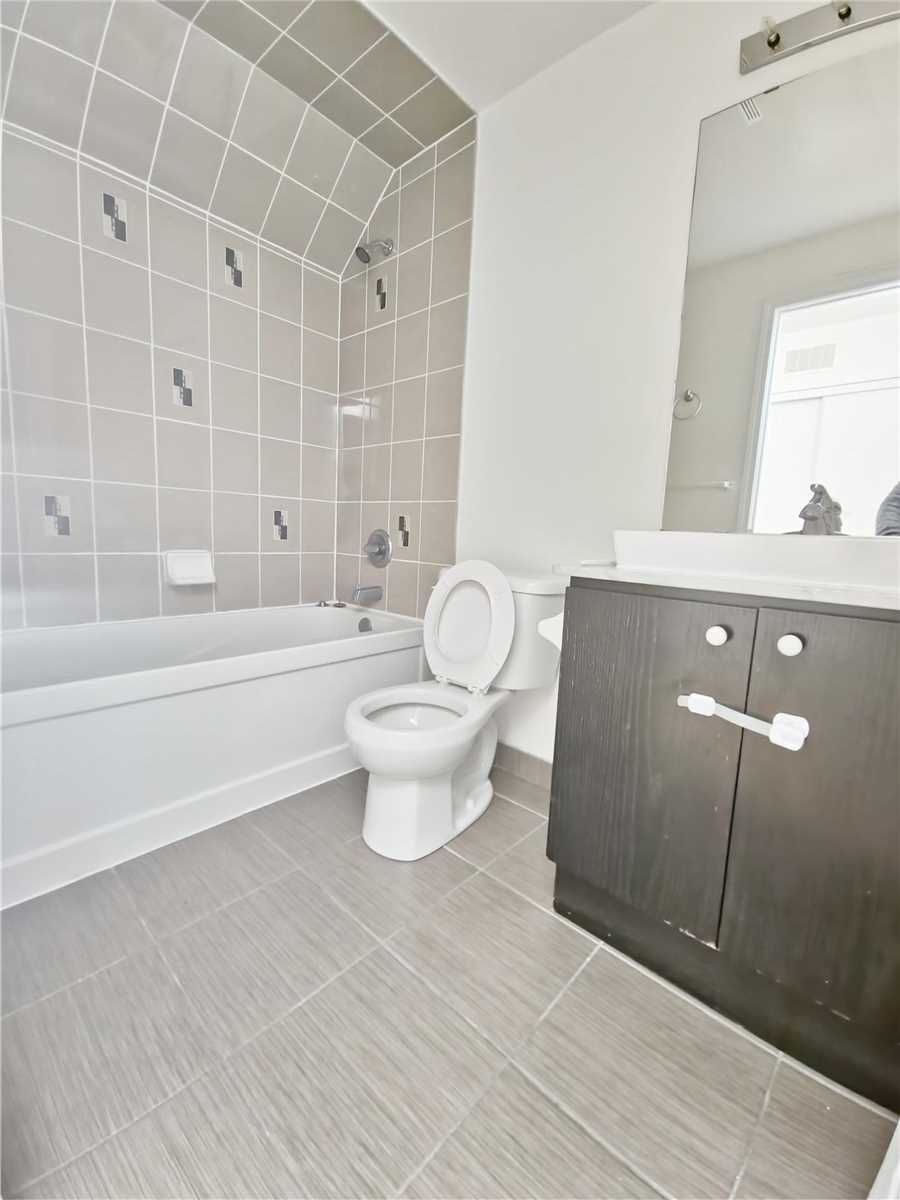 Listing C5963927 - Large Photo # 16