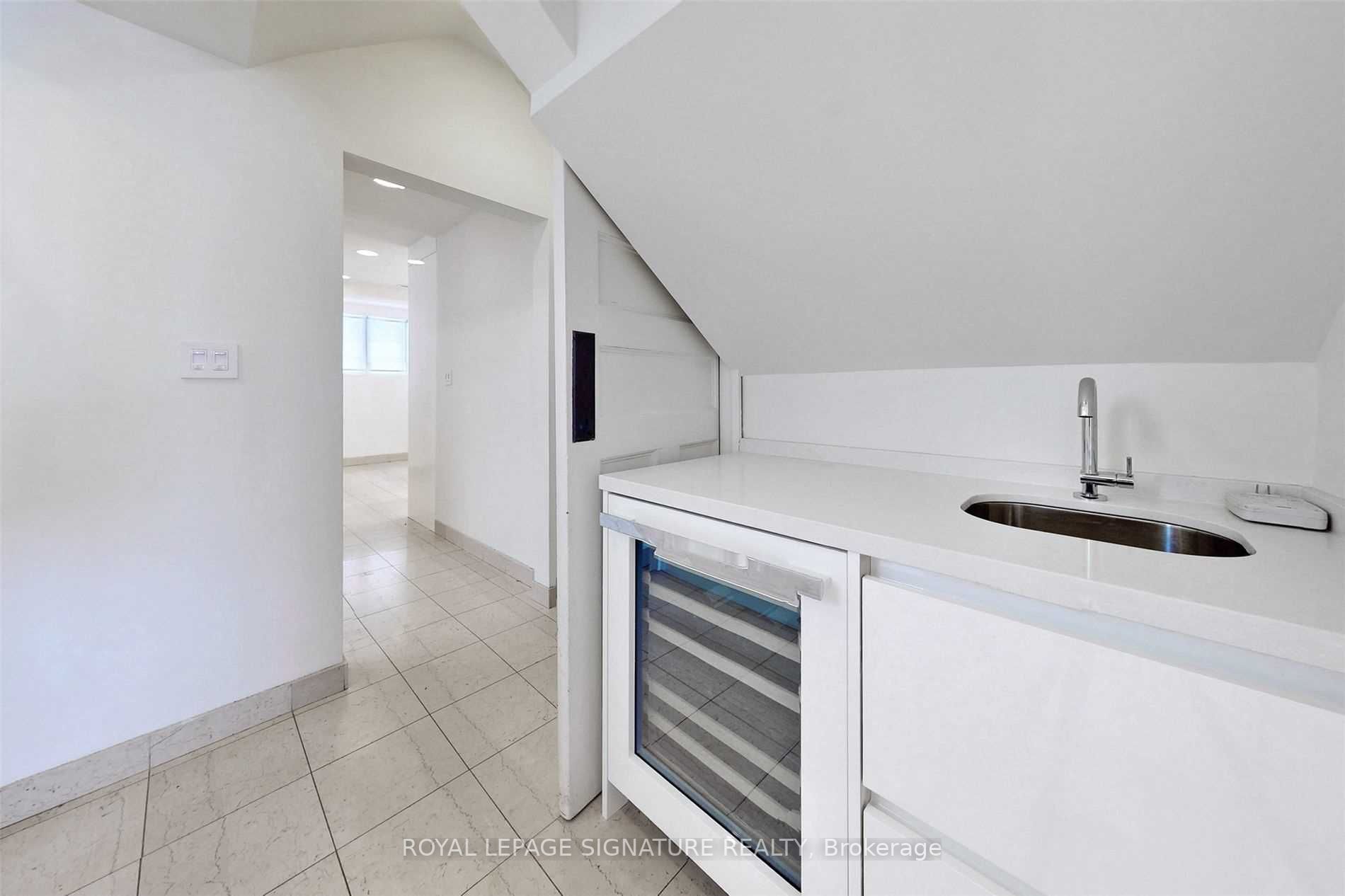 147 Farnham Avenue