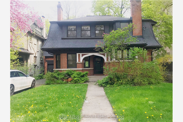 147 Farnham Ave, Toronto