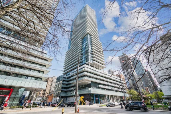 161 Roehampton Ave, Toronto