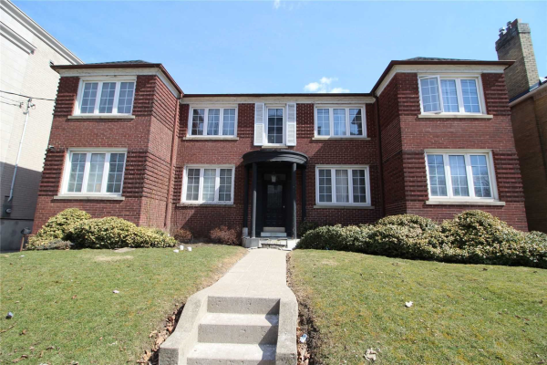 1715 Bathurst St, Toronto
