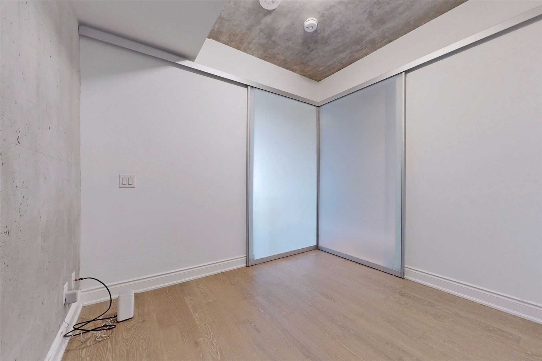 608 Richmond Street W, #1202