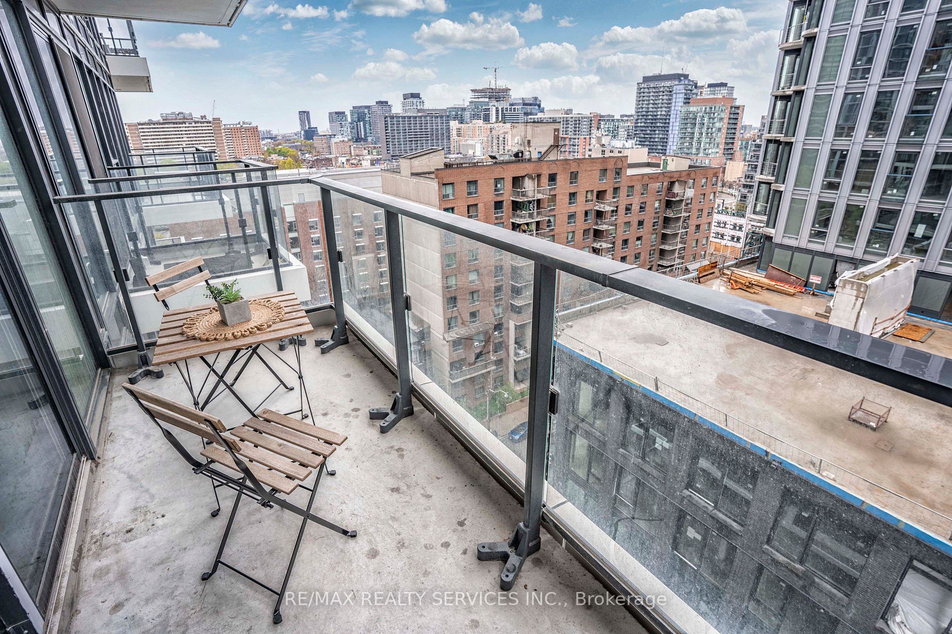 77 Shuter St, #1203