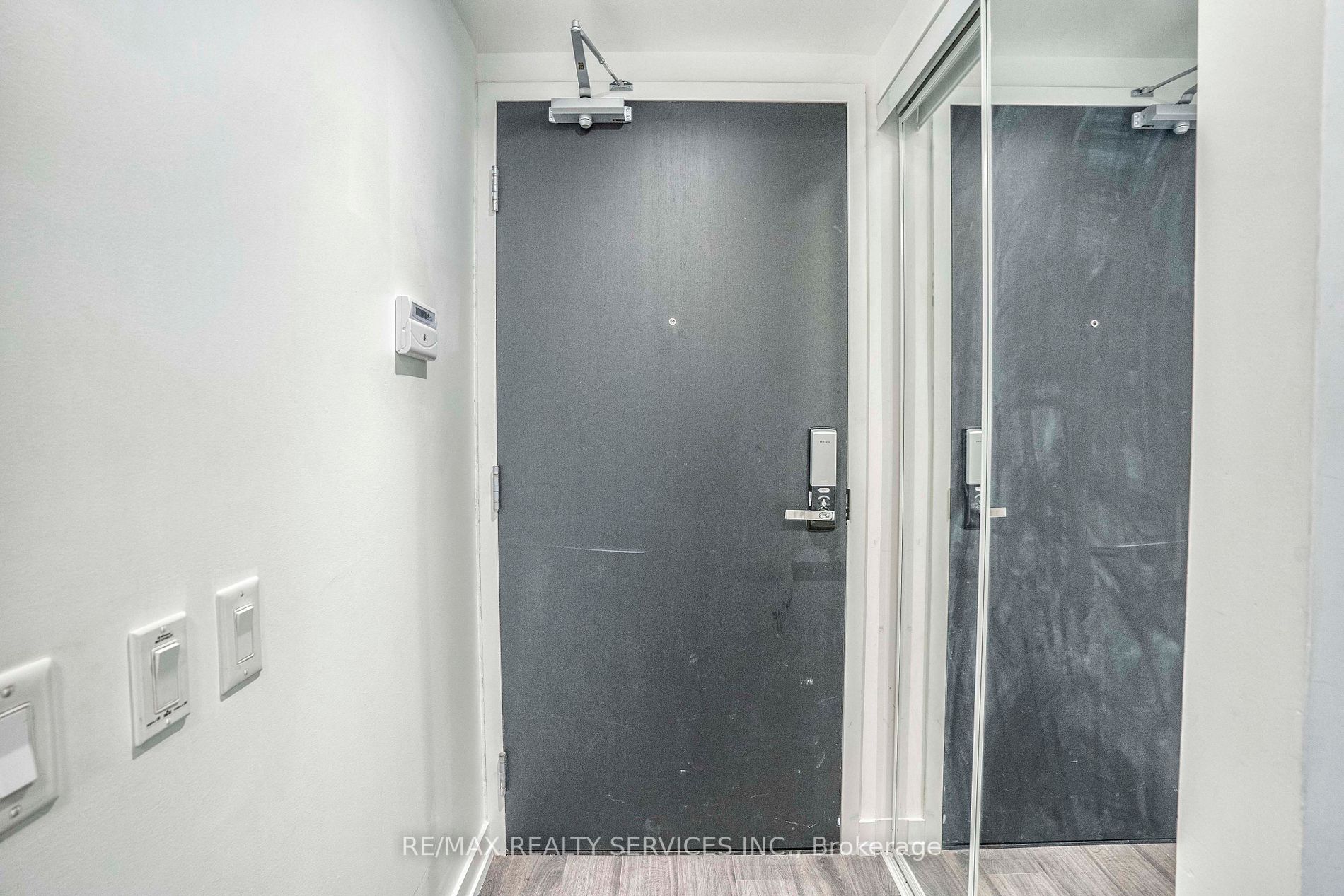 77 Shuter St, #1203