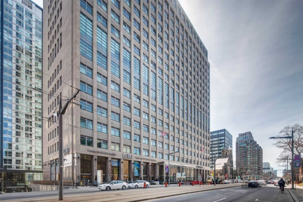 111 St Clair Ave W, Toronto